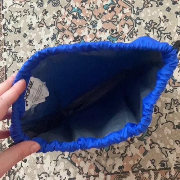 Drawstring backpack - Picture 4 of 6